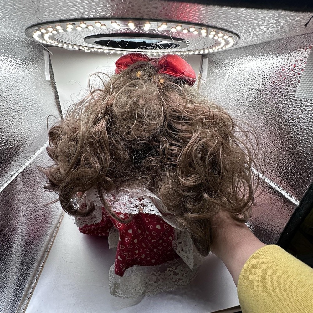 Vtg Precious Moments Doll In Red And White Dress W/ Hearts. Locket Necklace 1991 - Picture 7 of 10